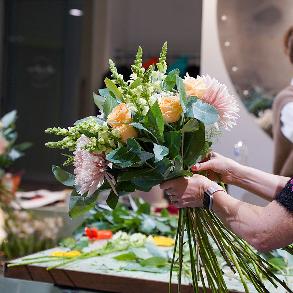 Flower School | Classic Style Hand-tied Bouquet
