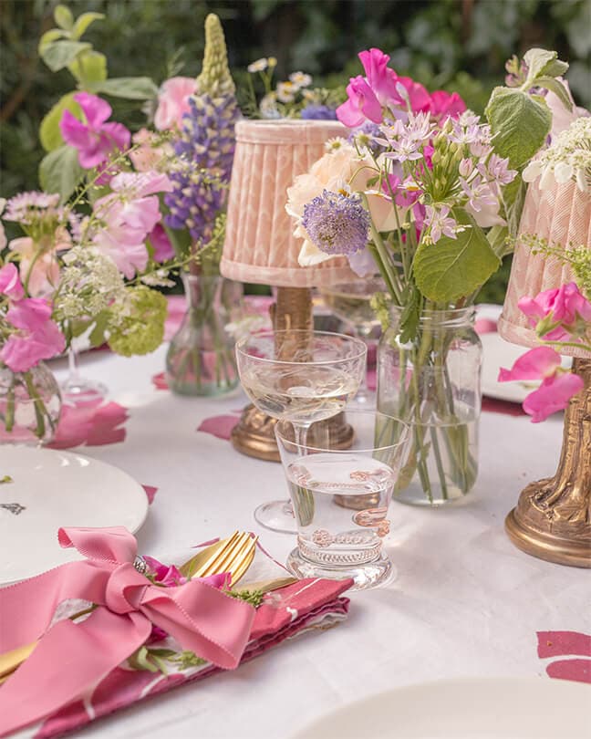 Baby shower and gender reveal flowers.