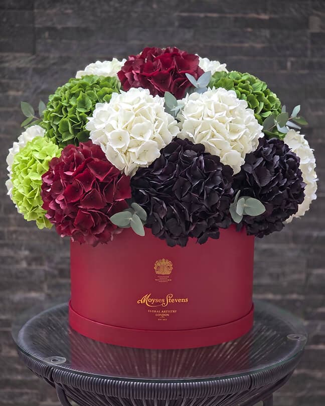 Flowers for UAE National Day.