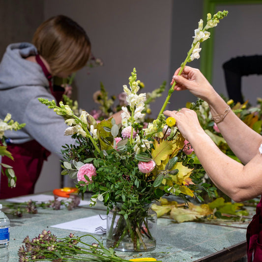 Flower School | Spring in Bloom: Vase Arrangement Workshop